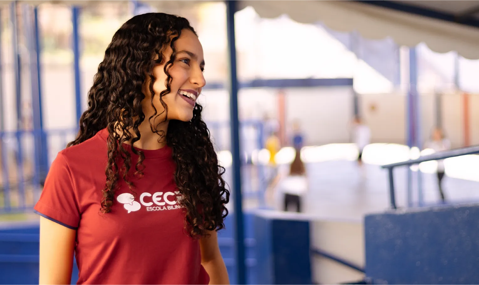 Aluna do CECRI Escola Bilíngue na quadra