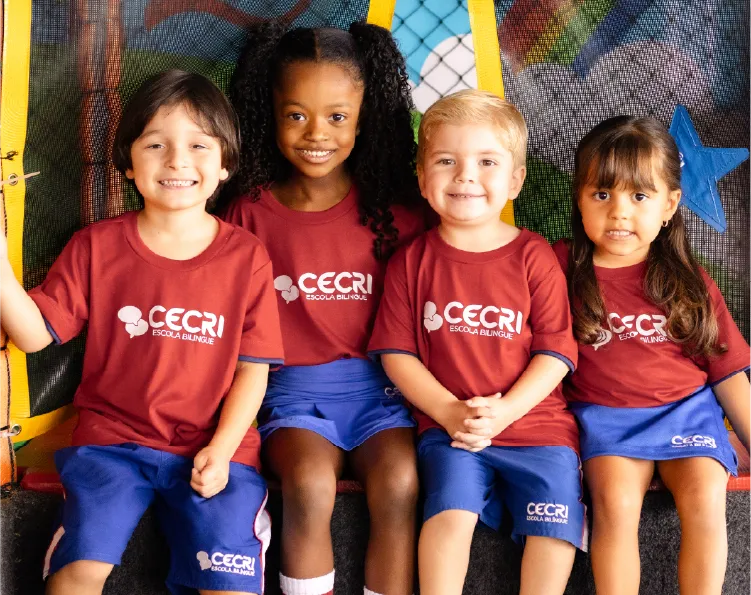 Turma da educação infantil do CECRI Escola Bilíngue