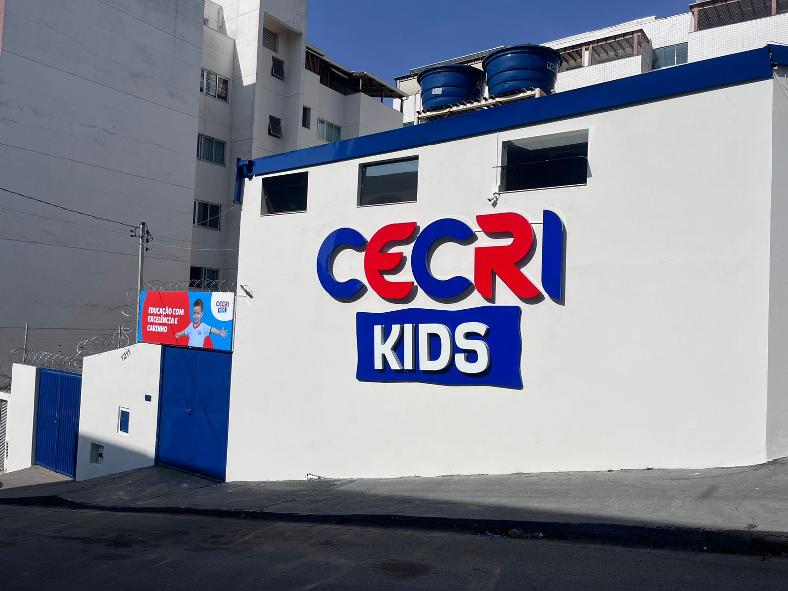 Fachada CECRI Kids
